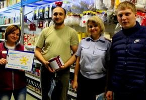 Посетители торгового центра г. Шарыпово против превышения скорости