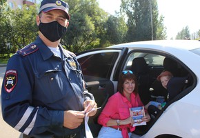 В Шарыпово сотрудники ГИБДД провели проверку соблюдения водителями правил перевозки детей