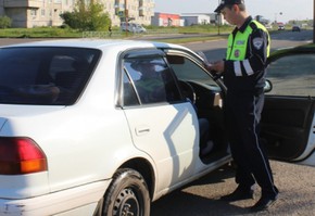 Автоинспекторы за выходные дни привлекли к административной ответственности около 80 нарушителей